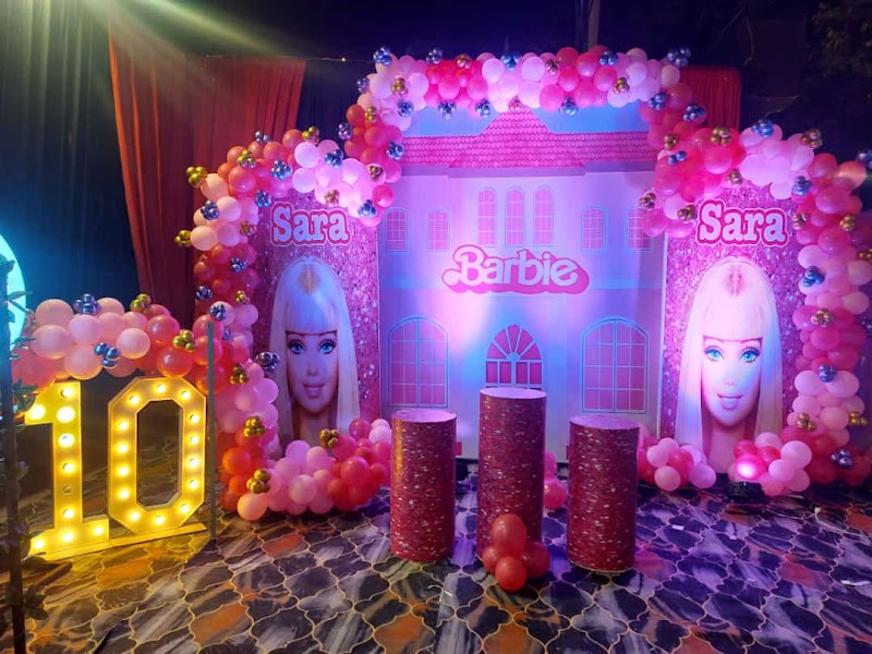 N&B Helium Balloons & Surprise Room Decorators